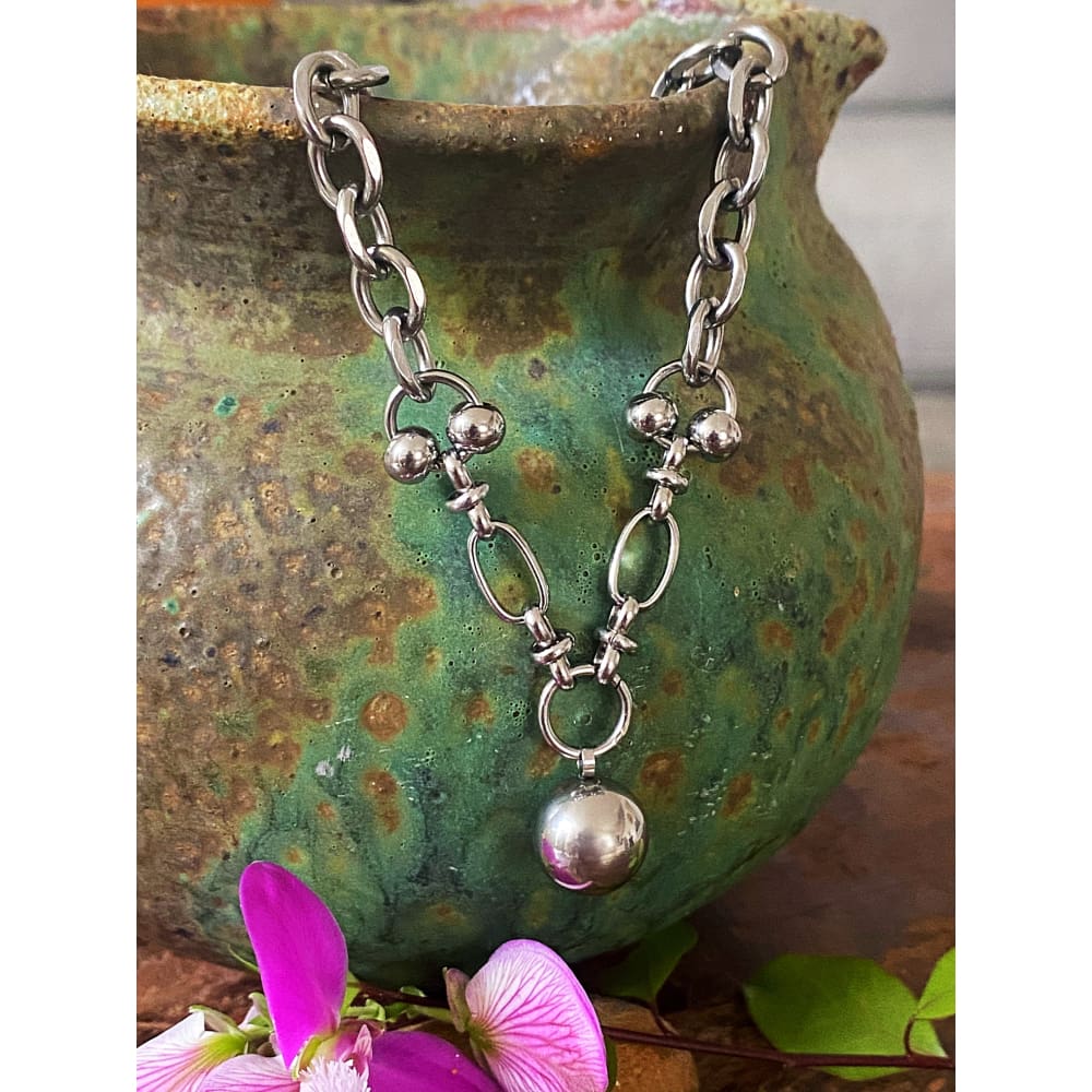 LOBERO CHARM CHOKER