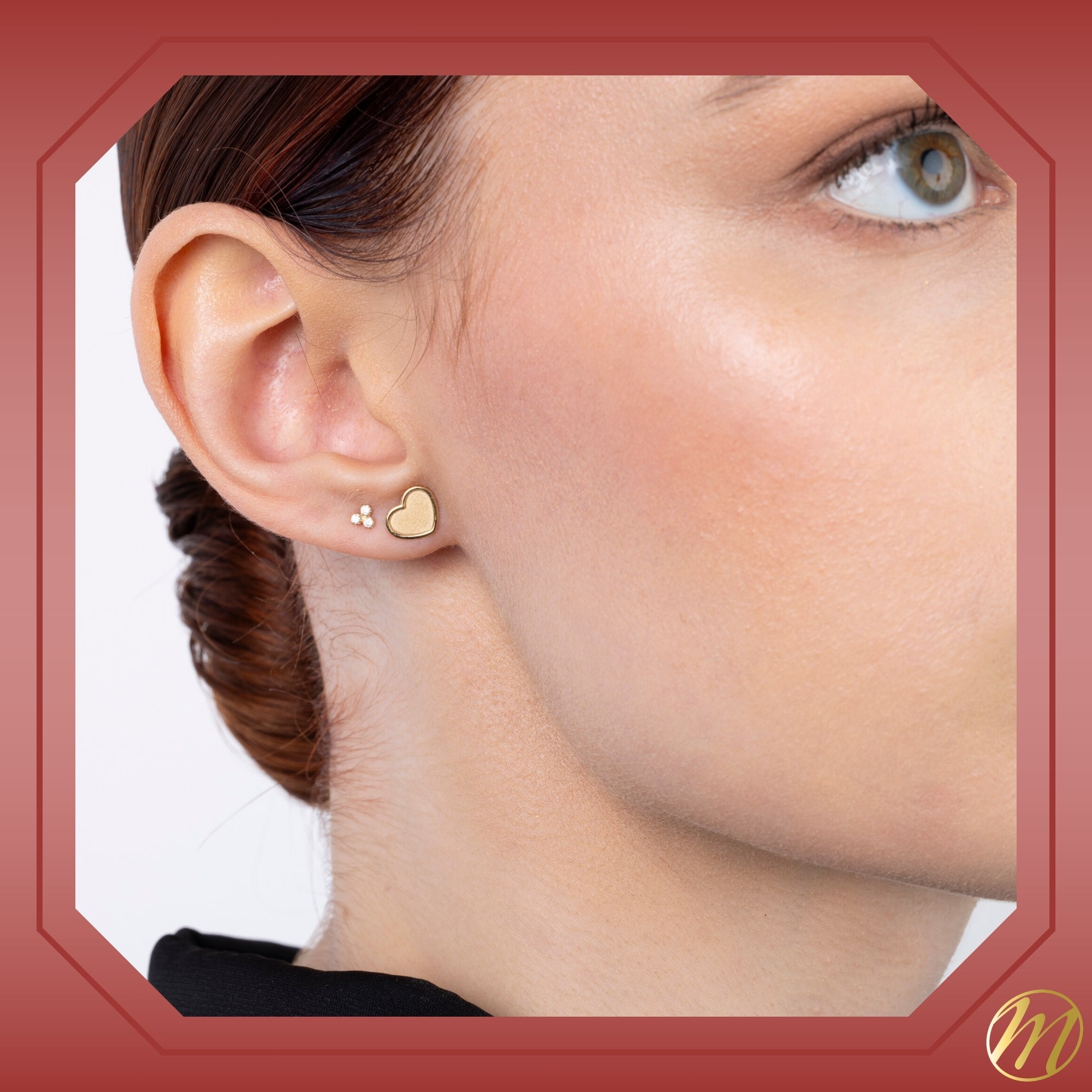 Chic 14K Gold Trefoil Stud Earrings